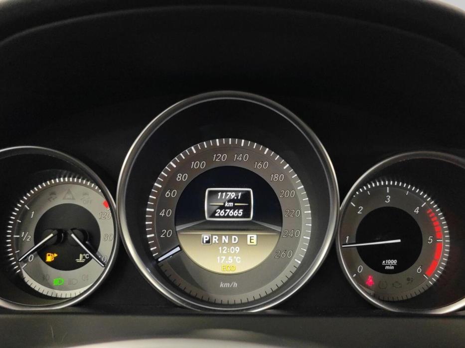 MERCEDES-BENZ C 2012