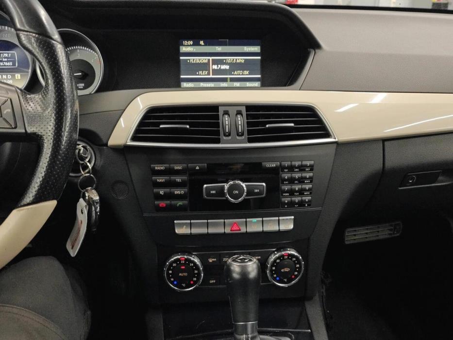 MERCEDES-BENZ C 2012