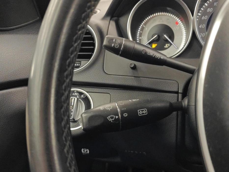 MERCEDES-BENZ C 2012