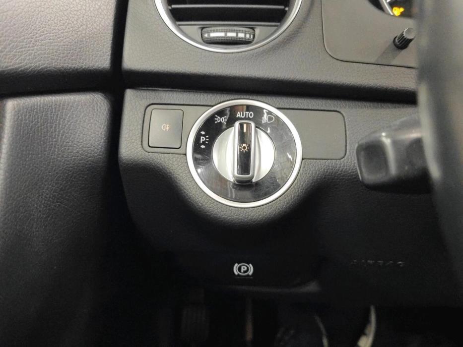 MERCEDES-BENZ C 2012