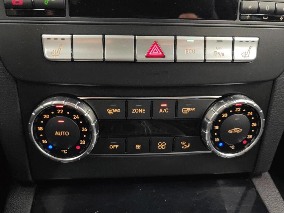 MERCEDES-BENZ C 2012