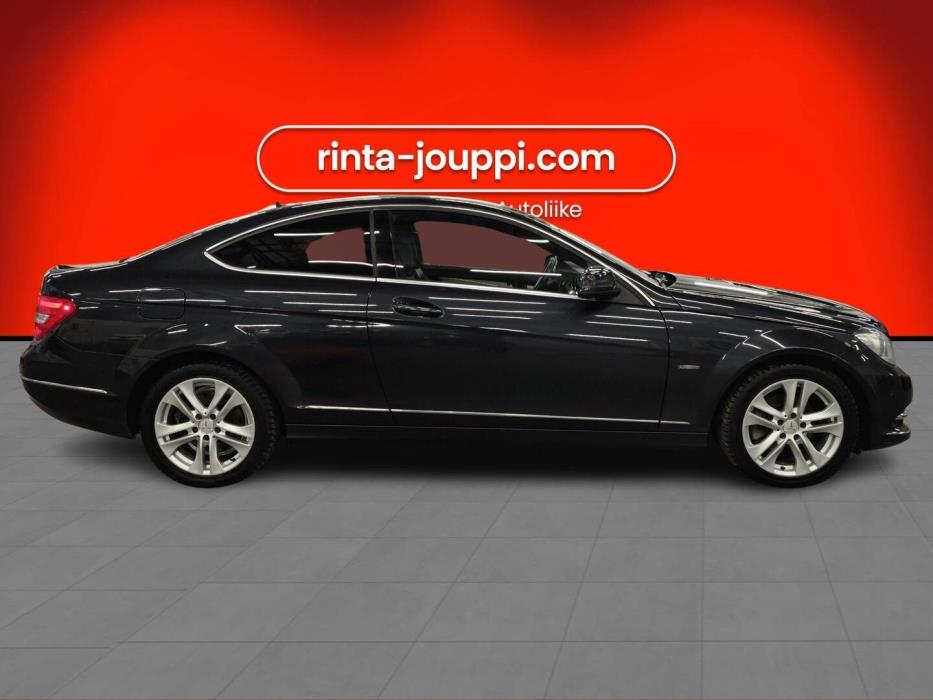 MERCEDES-BENZ C 2012