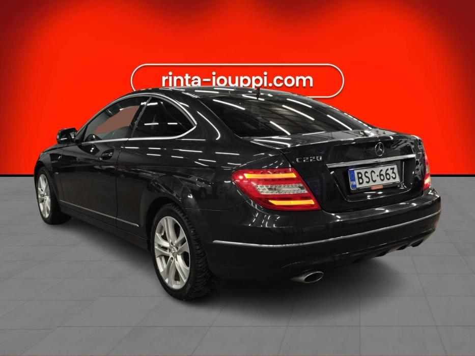 MERCEDES-BENZ C 2012