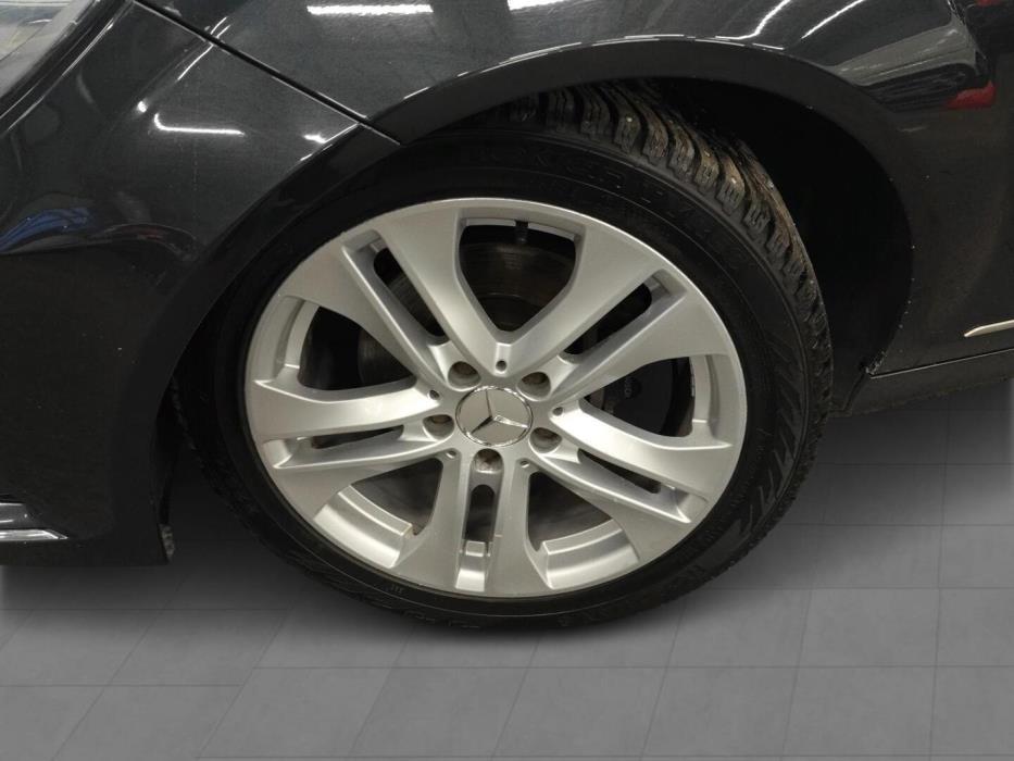 MERCEDES-BENZ C 2012