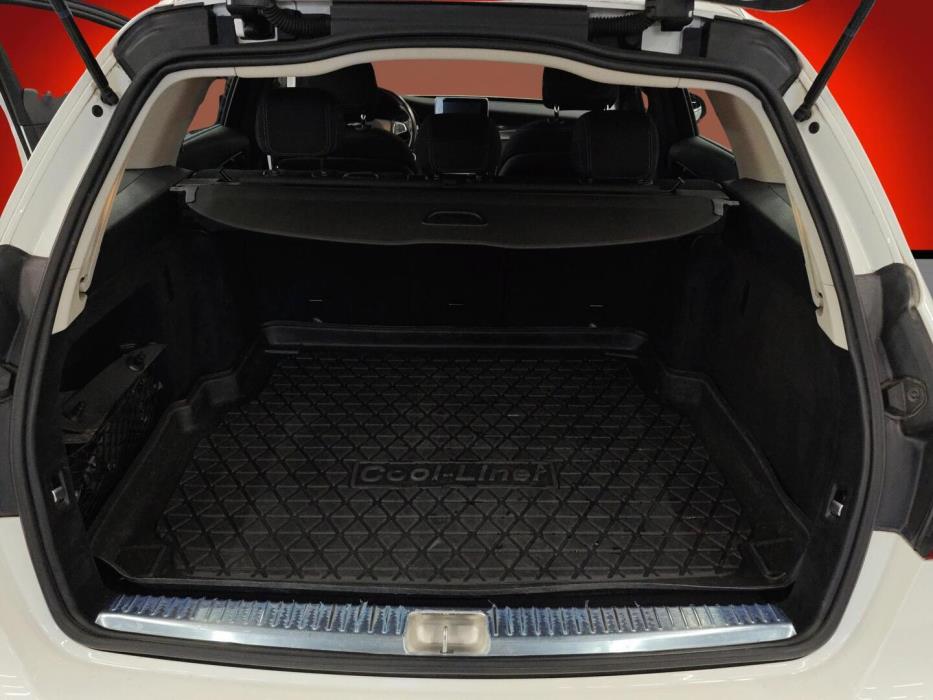 MERCEDES-BENZ C 2015