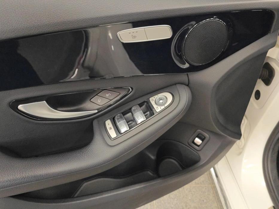 MERCEDES-BENZ C 2015