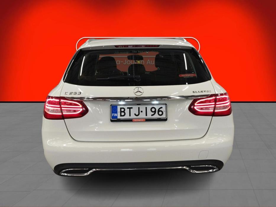 MERCEDES-BENZ C 2015