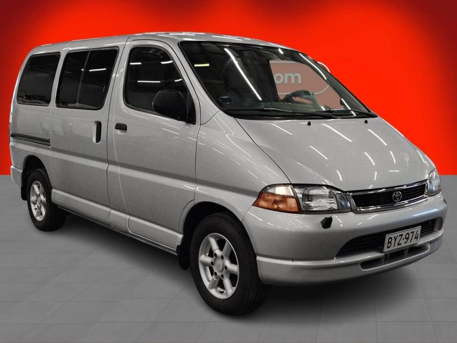 TOYOTA Hiace 2001