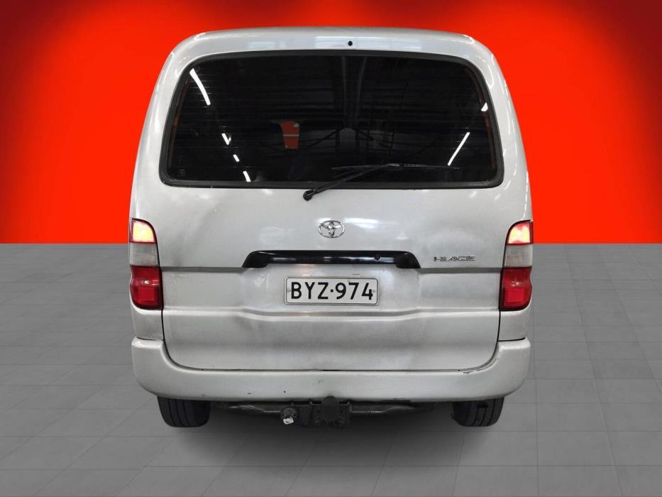 TOYOTA Hiace 2001