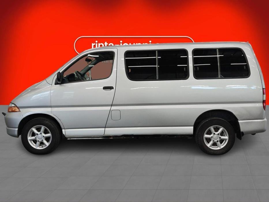 TOYOTA Hiace 2001