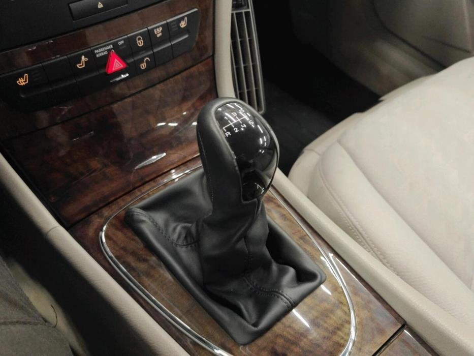 MERCEDES-BENZ E 2004