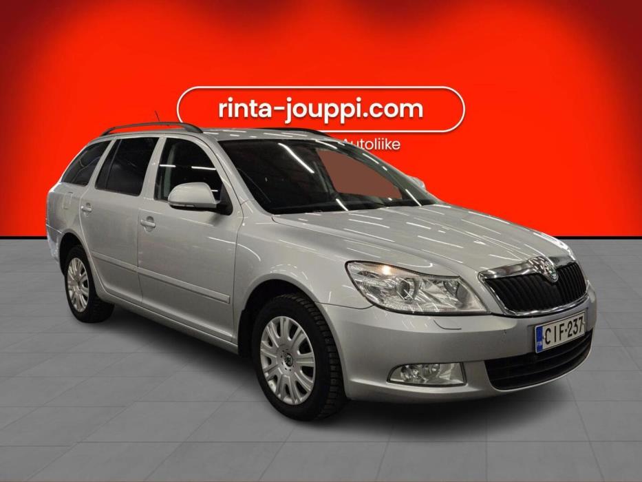 SKODA Octavia 2011