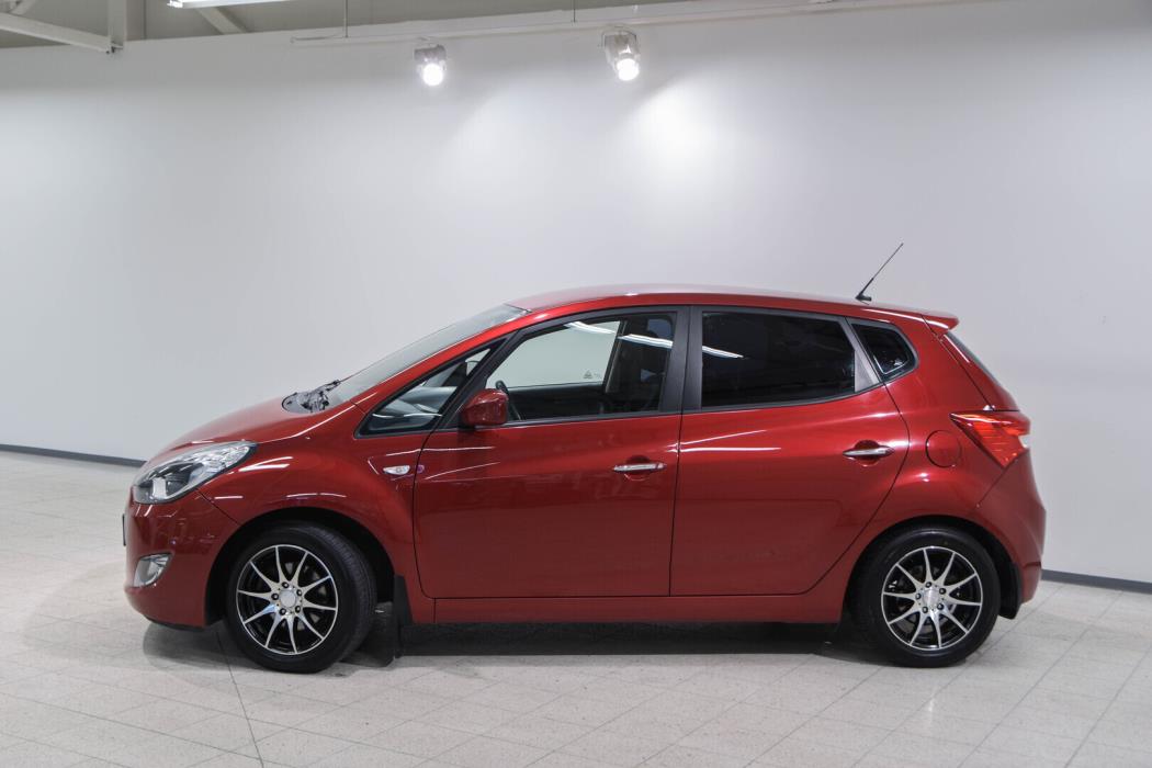 HYUNDAI ix20 2011