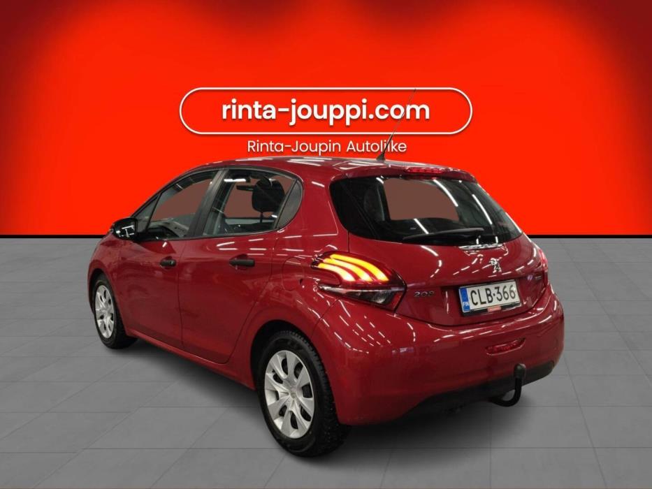 PEUGEOT 208 2018