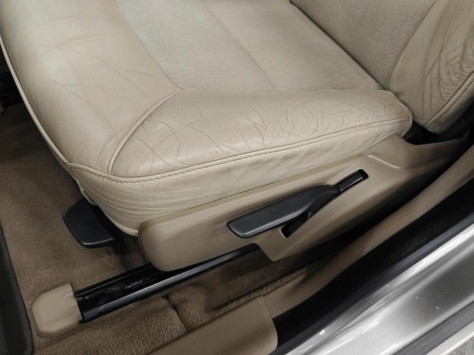 VOLVO V70 2012