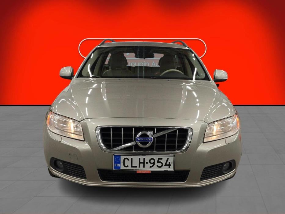 VOLVO V70 2012