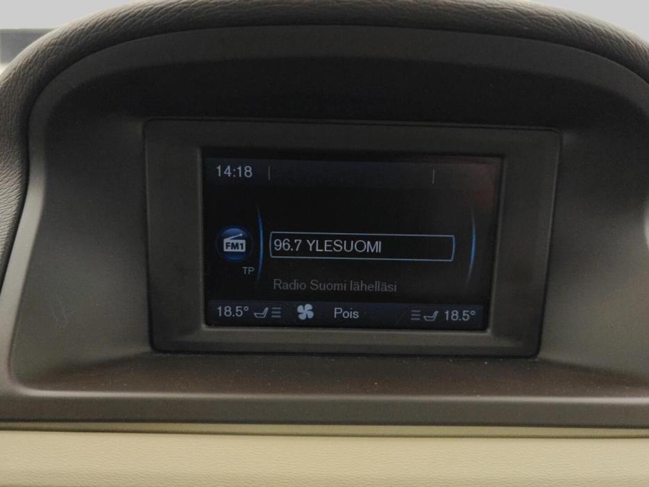 VOLVO V70 2012