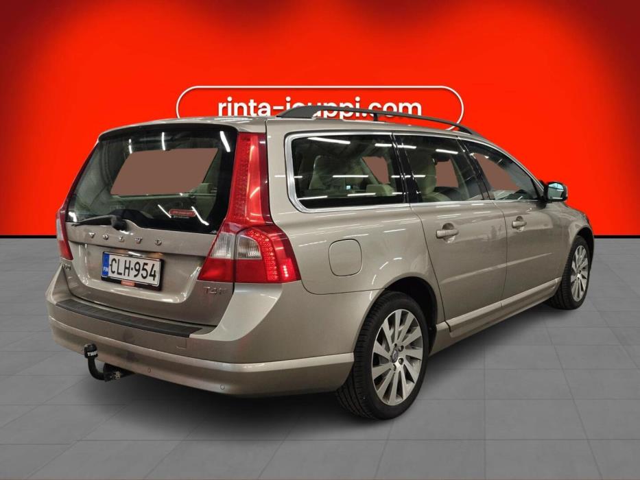 VOLVO V70 2012