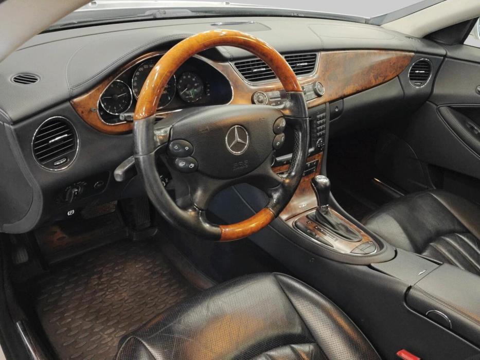 MERCEDES-BENZ CLS 2004