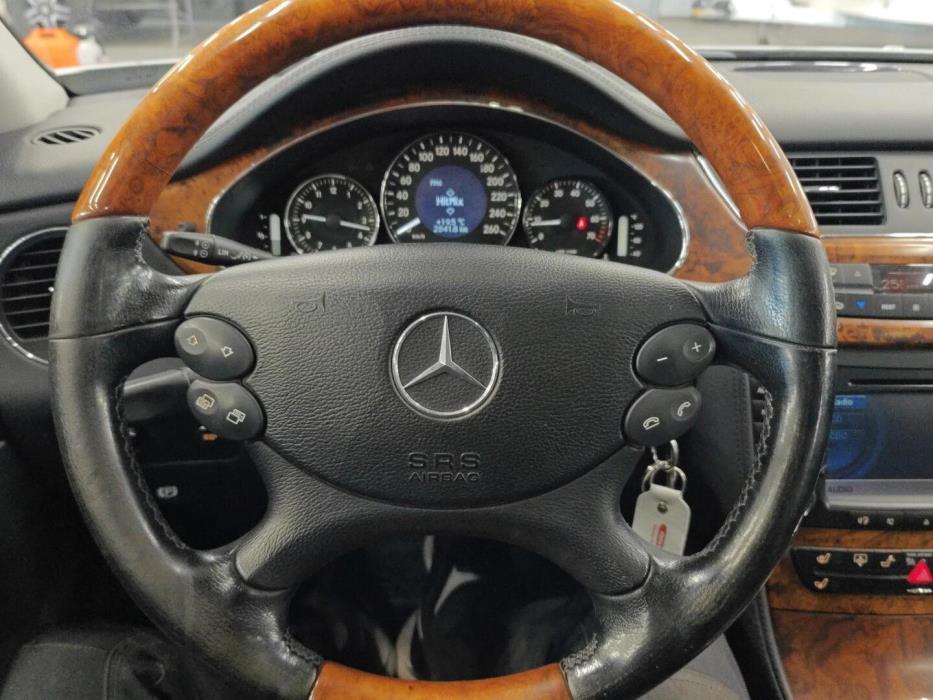 MERCEDES-BENZ CLS 2004