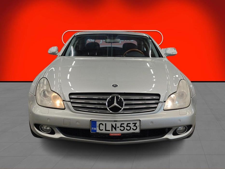 MERCEDES-BENZ CLS 2004