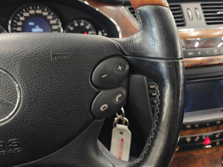 MERCEDES-BENZ CLS 2004
