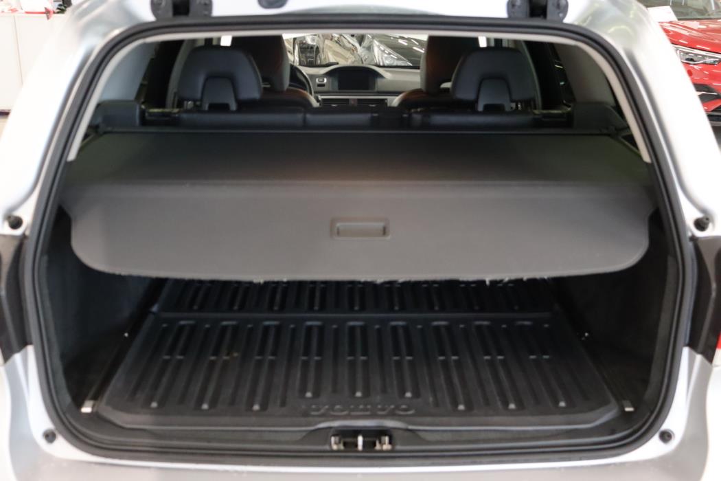 VOLVO V70 2014