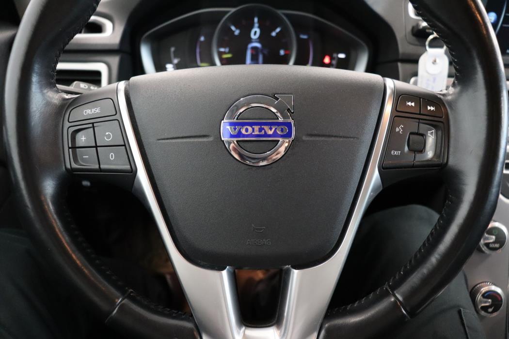 VOLVO V70 2014