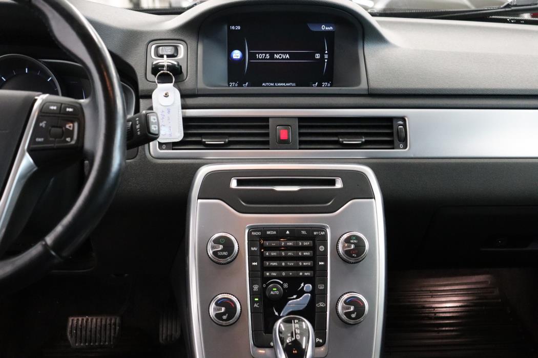 VOLVO V70 2014