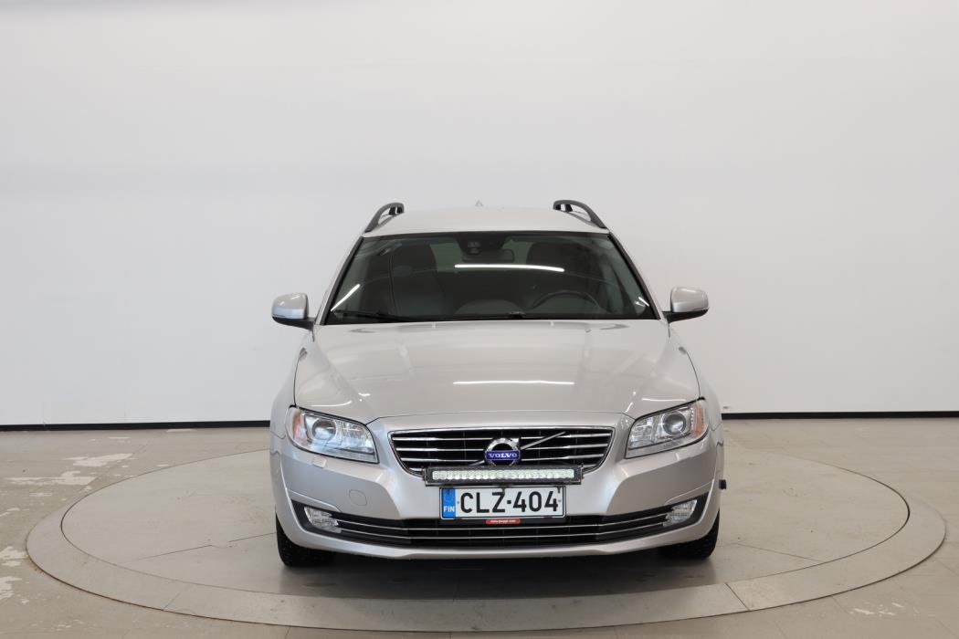 VOLVO V70 2014