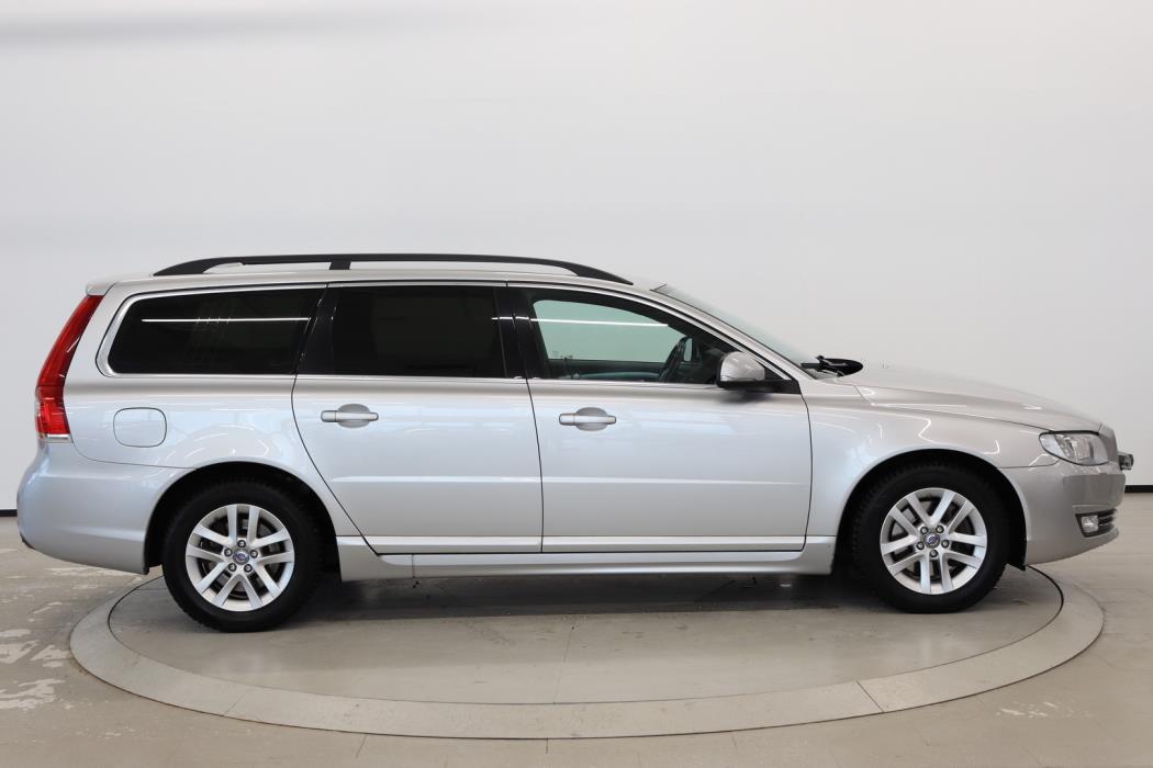 VOLVO V70 2014
