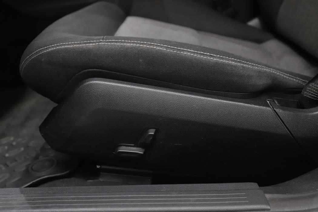 MERCEDES-BENZ E 2015