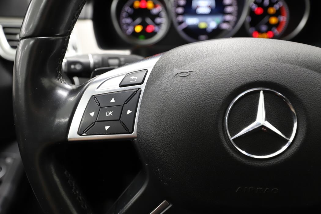 MERCEDES-BENZ E 2015