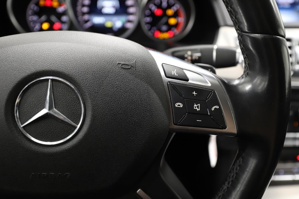 MERCEDES-BENZ E 2015