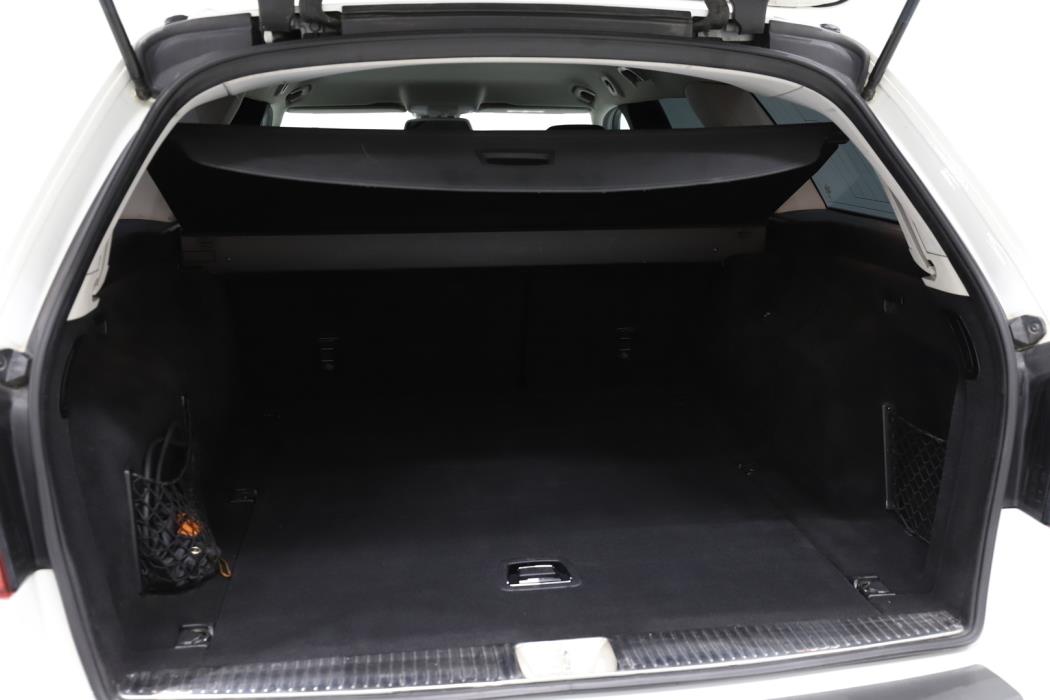 MERCEDES-BENZ E 2015