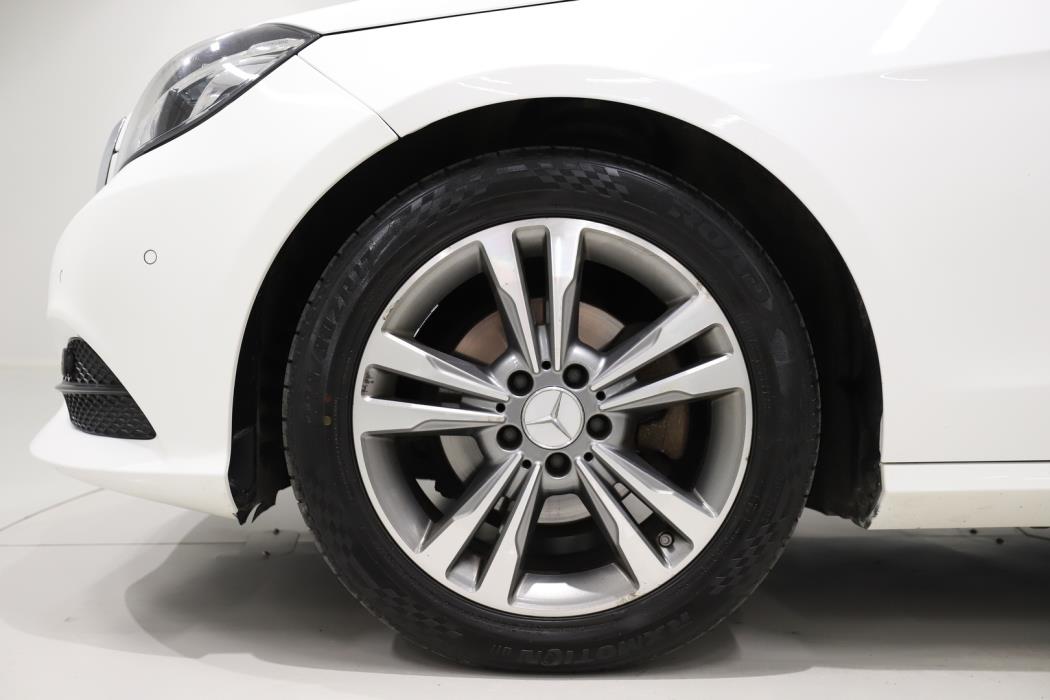 MERCEDES-BENZ E 2015
