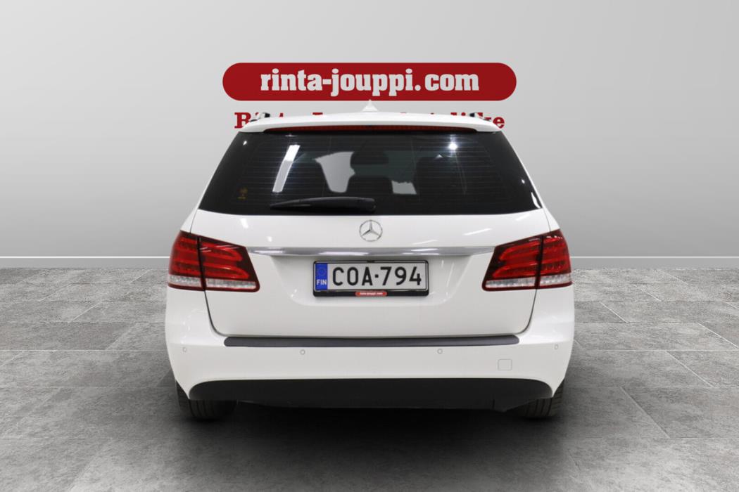 MERCEDES-BENZ E 2015