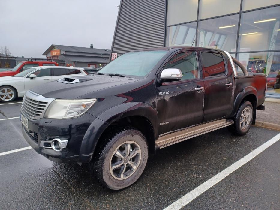TOYOTA Hilux 2015