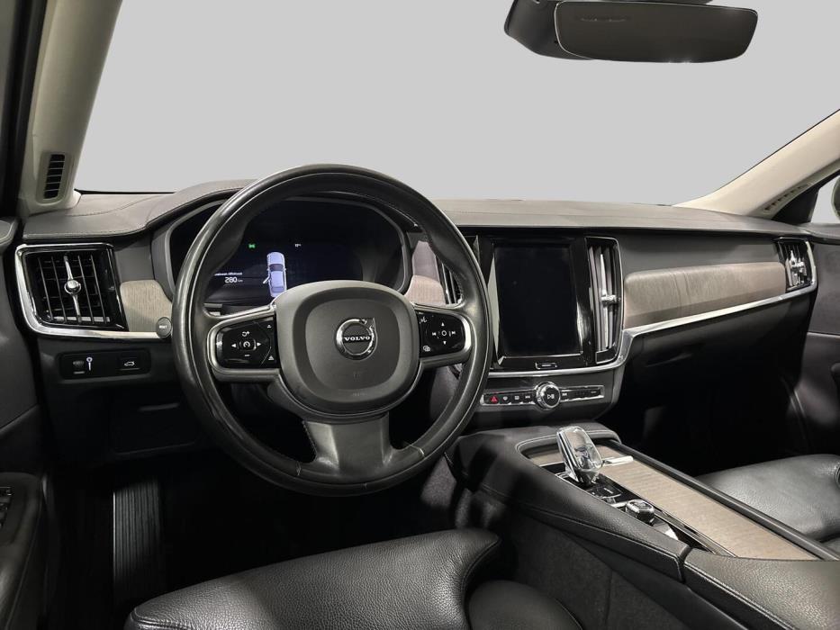 VOLVO S90 2022
