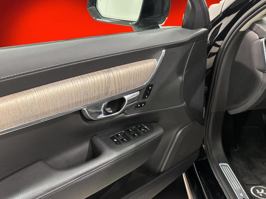 VOLVO S90 2022