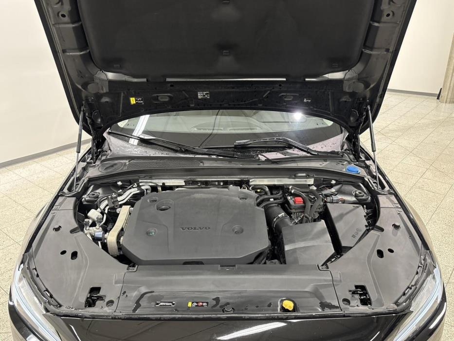 VOLVO S90 2022
