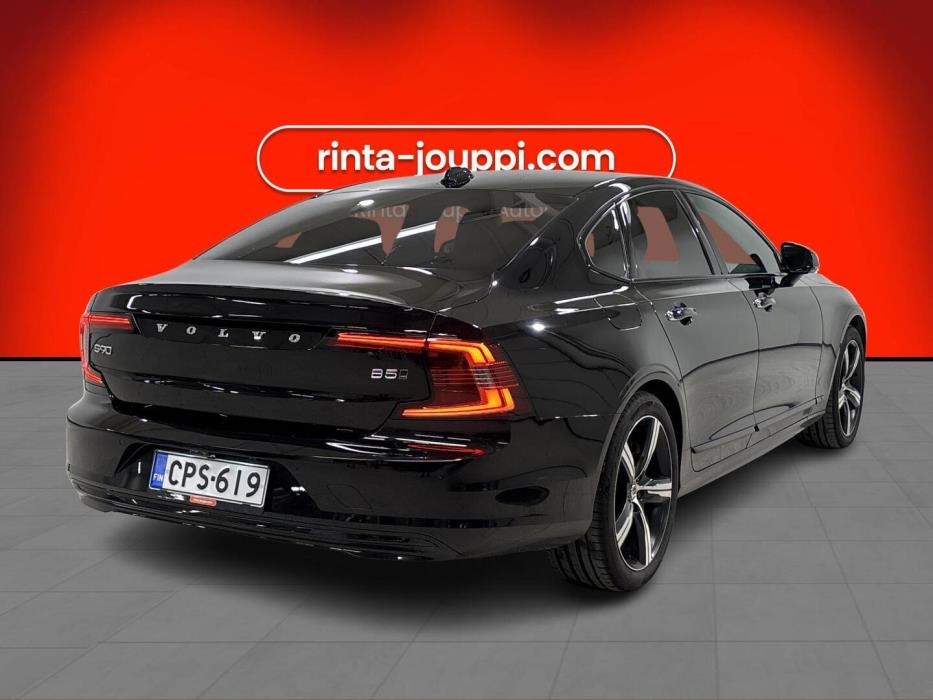 VOLVO S90 2022