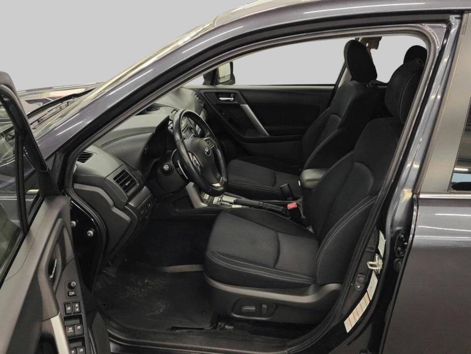 SUBARU Forester 2013