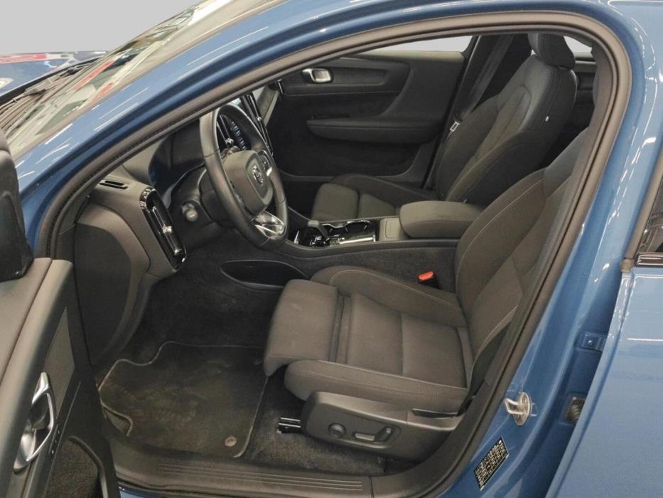 VOLVO C40 2024