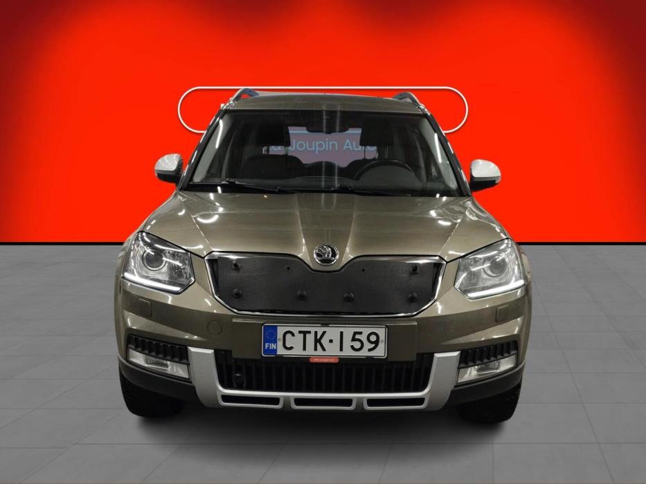 SKODA Yeti 2015