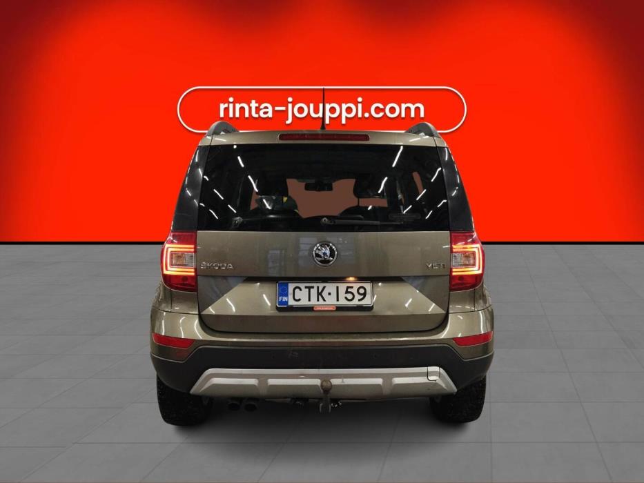 SKODA Yeti 2015