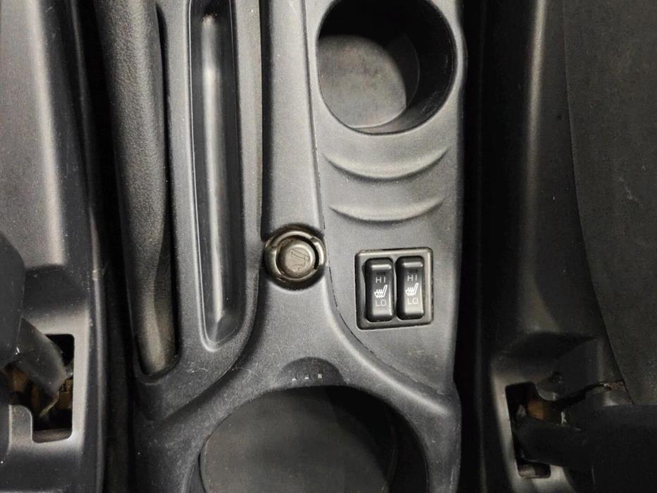 MITSUBISHI Grandis 2006