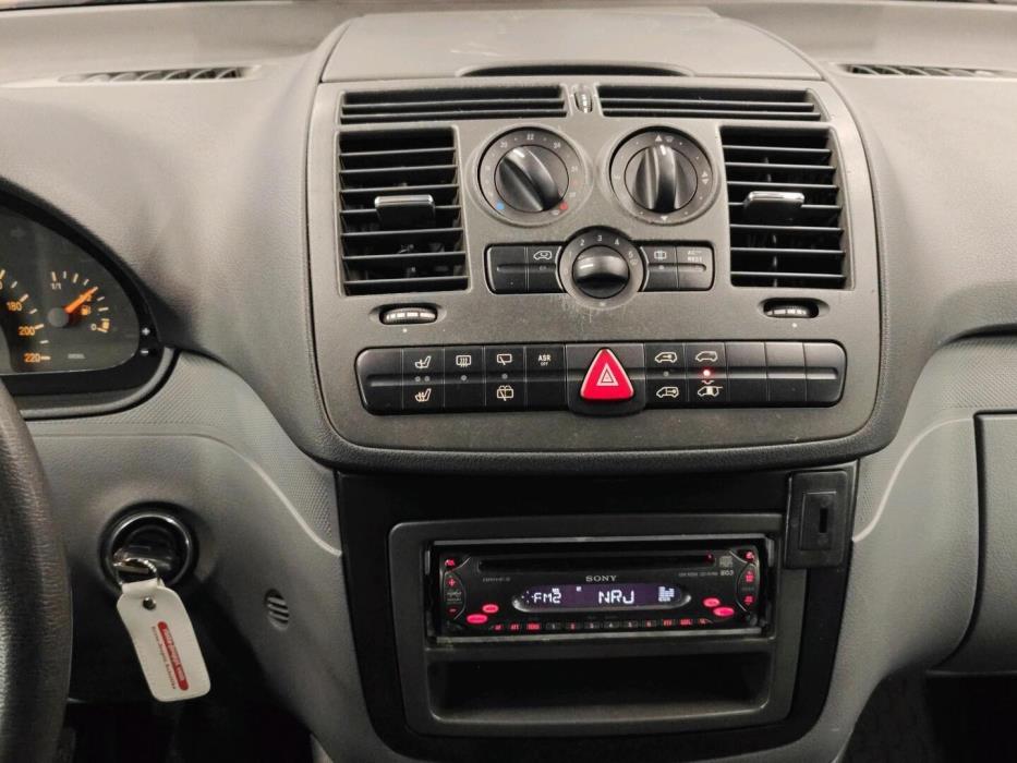MERCEDES-BENZ Vito 2005