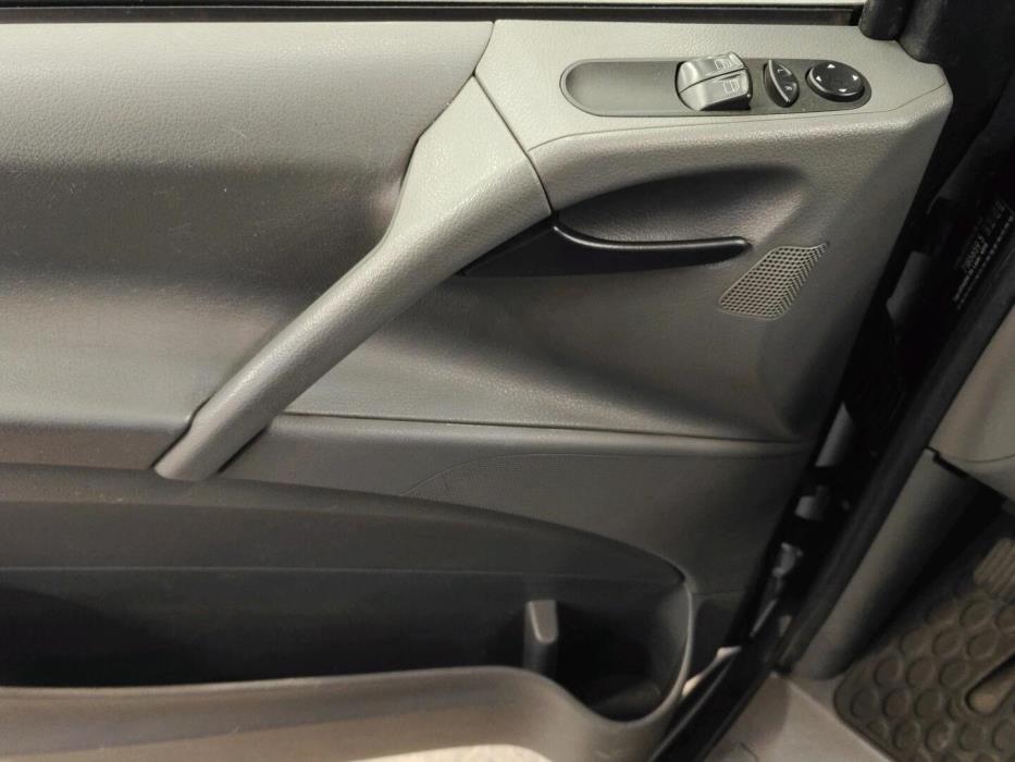 MERCEDES-BENZ Vito 2005