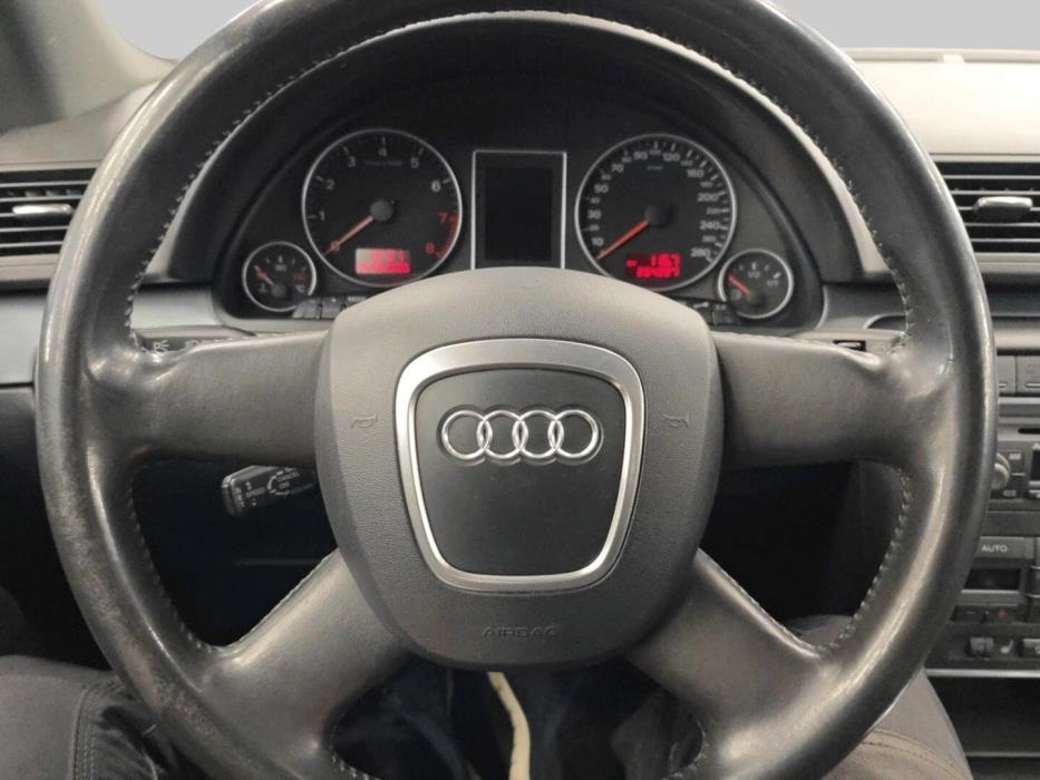 AUDI A4 2005